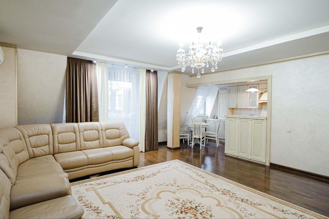 Cathedral Park And Pedestrian Zone Ultracentral Cozy Apartment In 基希讷乌 外观 照片